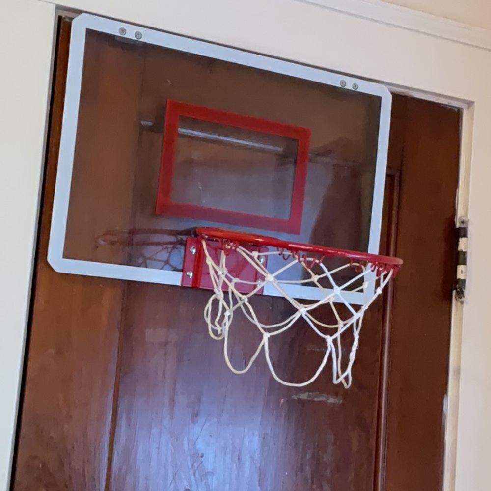 Slam Jam basketball hoop